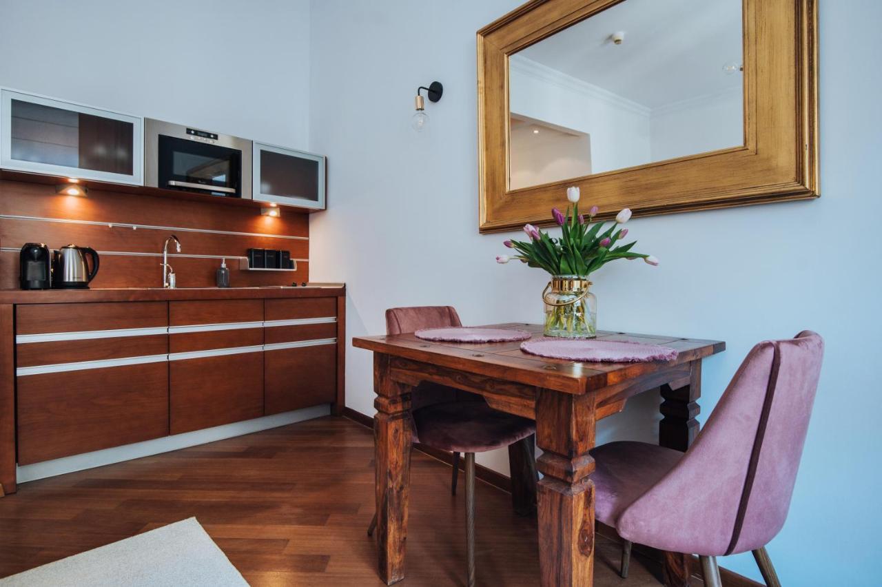 Apartament Szpitalna 20 Nr 8 *