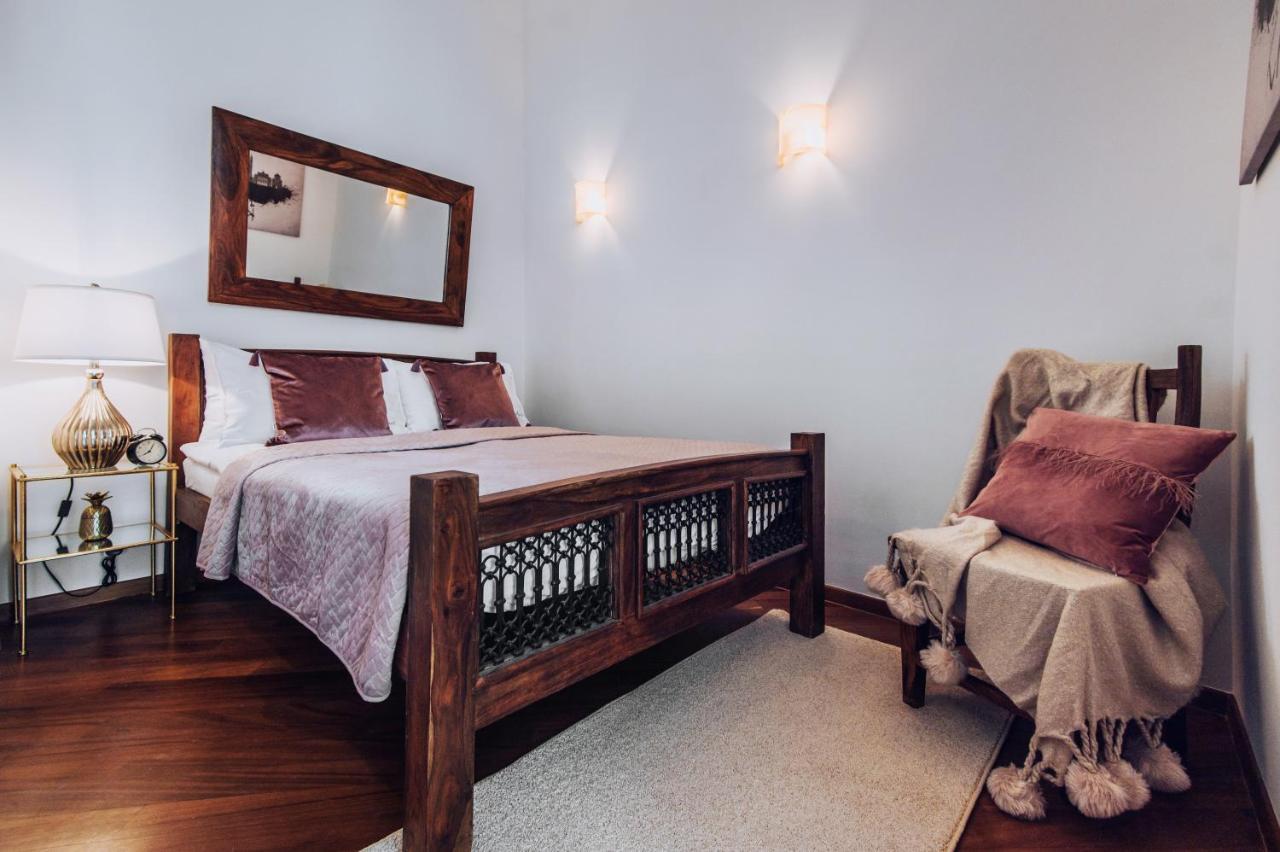 Apartament Szpitalna 20 Nr 8 *